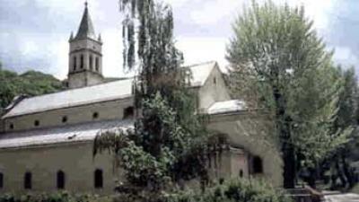 Crkva Uznesenja Blažene Djevice Marije građena između 1866. i 1886, razorena u listopadu 1992.